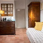 La Petite Uzès
