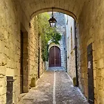 La Petite Pensión