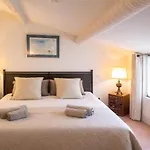 La Petite 4*