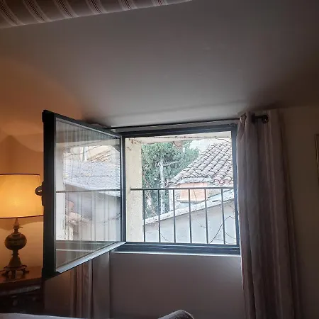 La Petite 4*