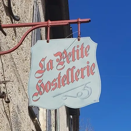 La Petite Πανσιόν Uzès