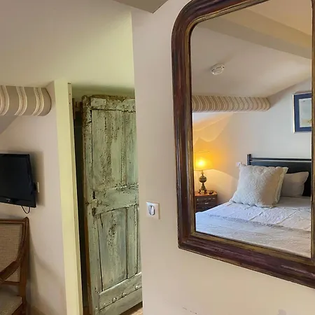 La Petite Konukevi 4*